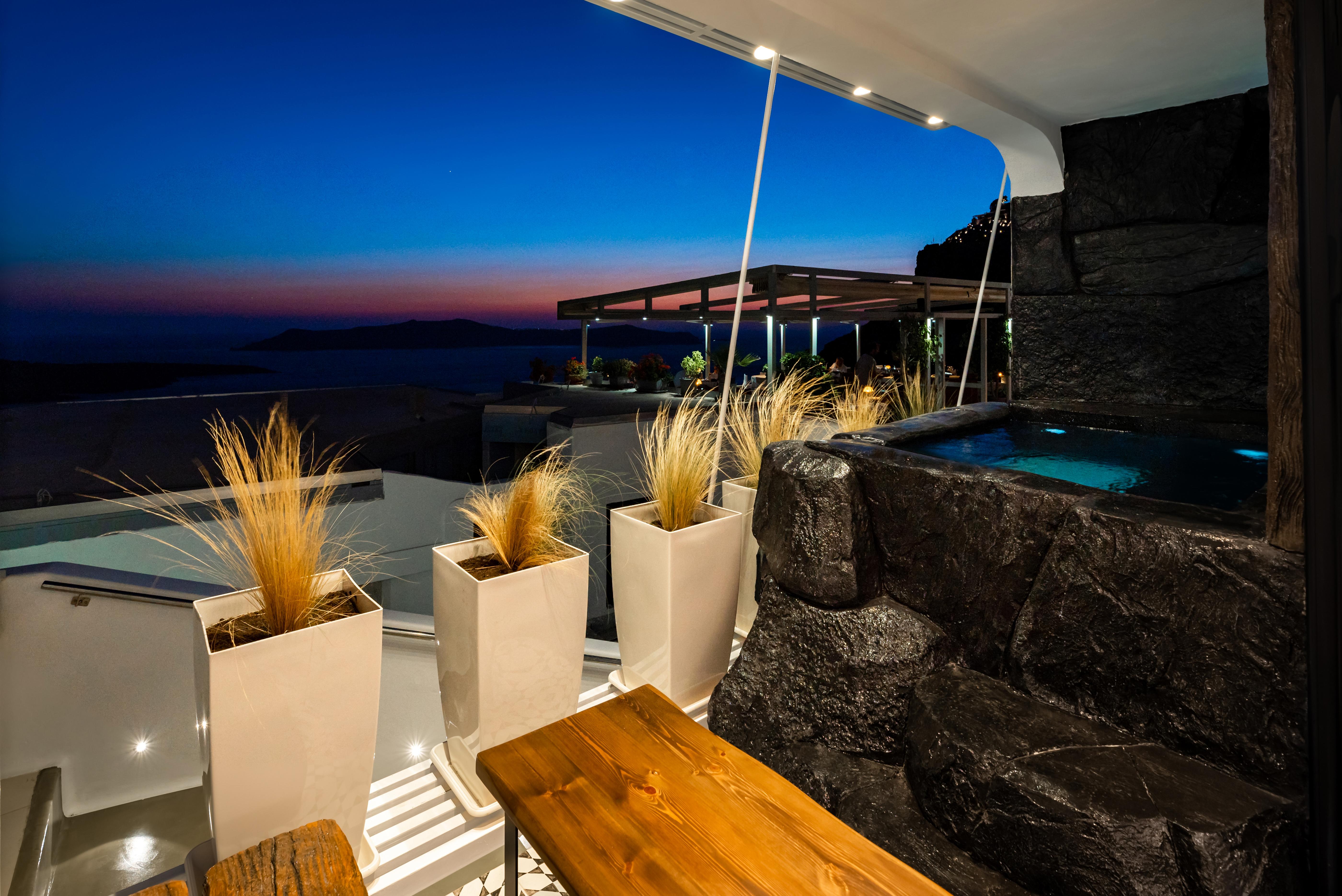 Daydream Luxury Suites Firá Buitenkant foto