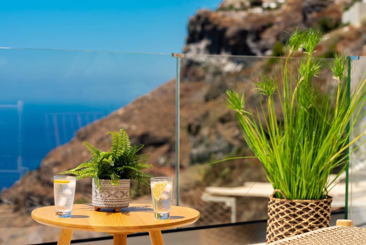 Daydream Luxury Suites Firá Buitenkant foto