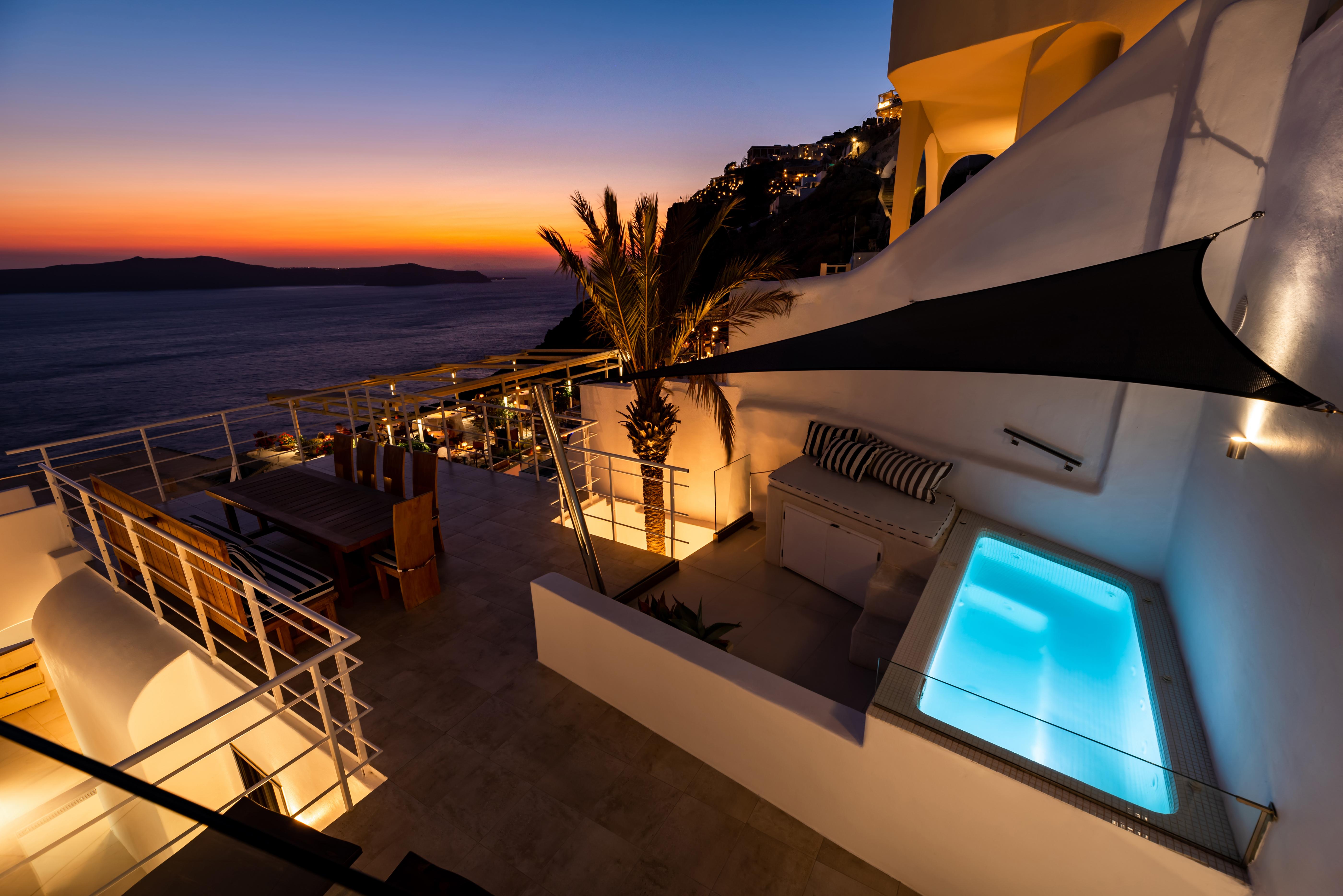 Daydream Luxury Suites Firá Buitenkant foto