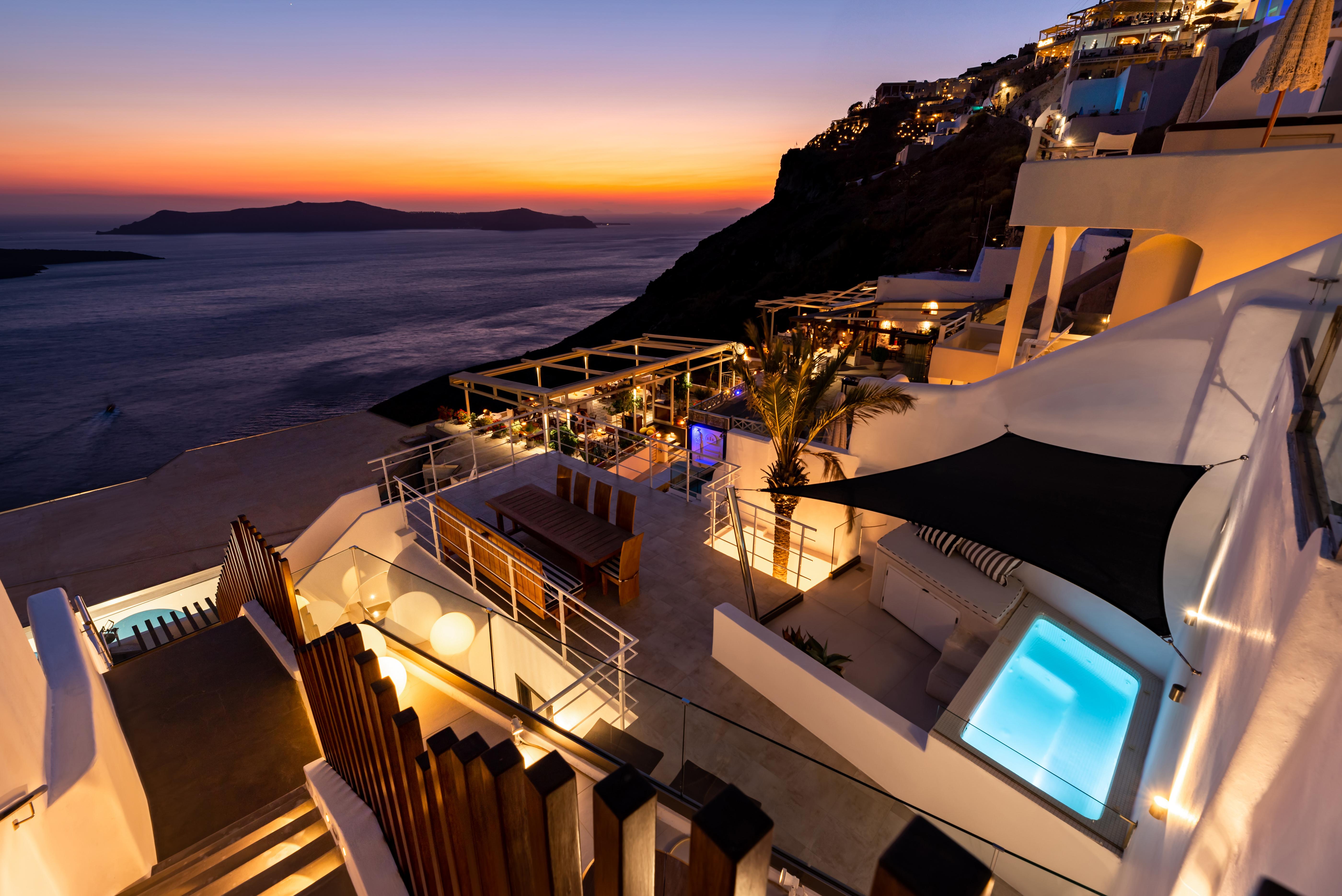 Daydream Luxury Suites Firá Buitenkant foto